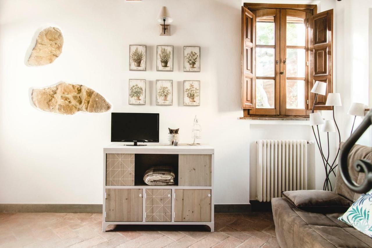 Il Fienile Di Tigliano Vila Vinci Exterior foto